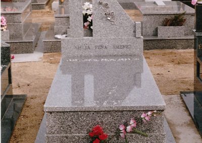Lápida en madrid Granitos Rodriguez e hijos